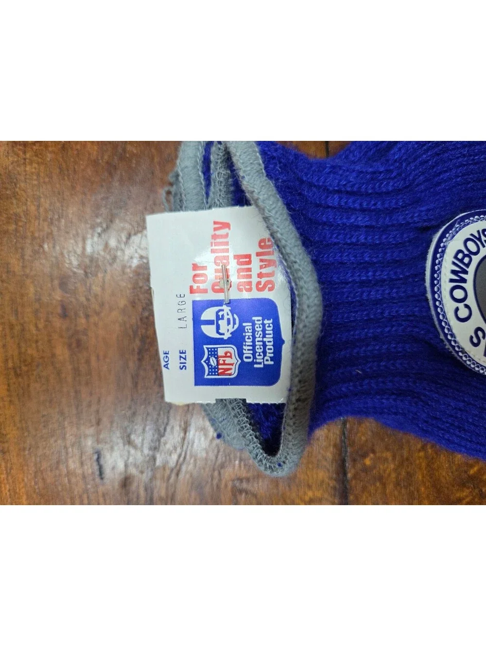 Dallas Cowboys Vintage Official Licensed Knit Beanie and Gloves Set